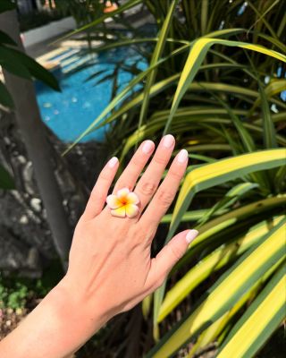 Odstín Pink Cotton 🪷 Kdo si oblíbil tento odstín? ☺️ Pochlubte se svou manikúrou! 💅🏼 Sdílejte své nehty s našimi laky,...